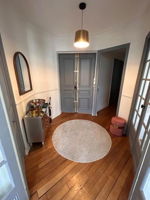 Appartement * Le Cathedrale * à Reims Extérieur photo