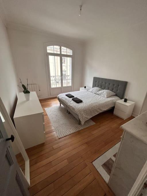 Appartement * Le Cathedrale * à Reims Extérieur photo