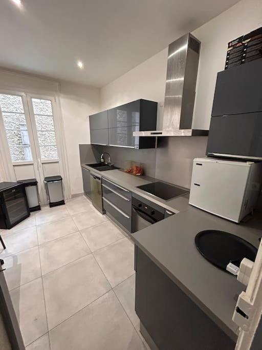 Appartement * Le Cathedrale * à Reims Extérieur photo